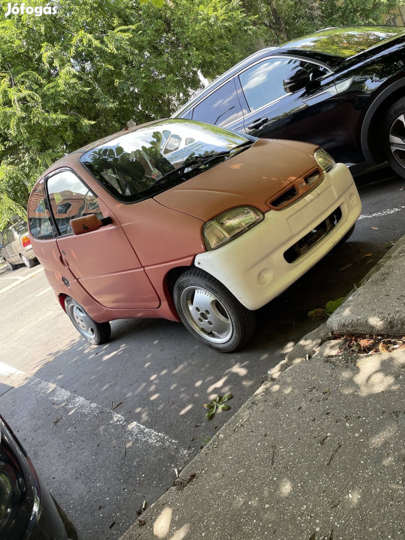 Eladó egy ligier ambra moped autó 