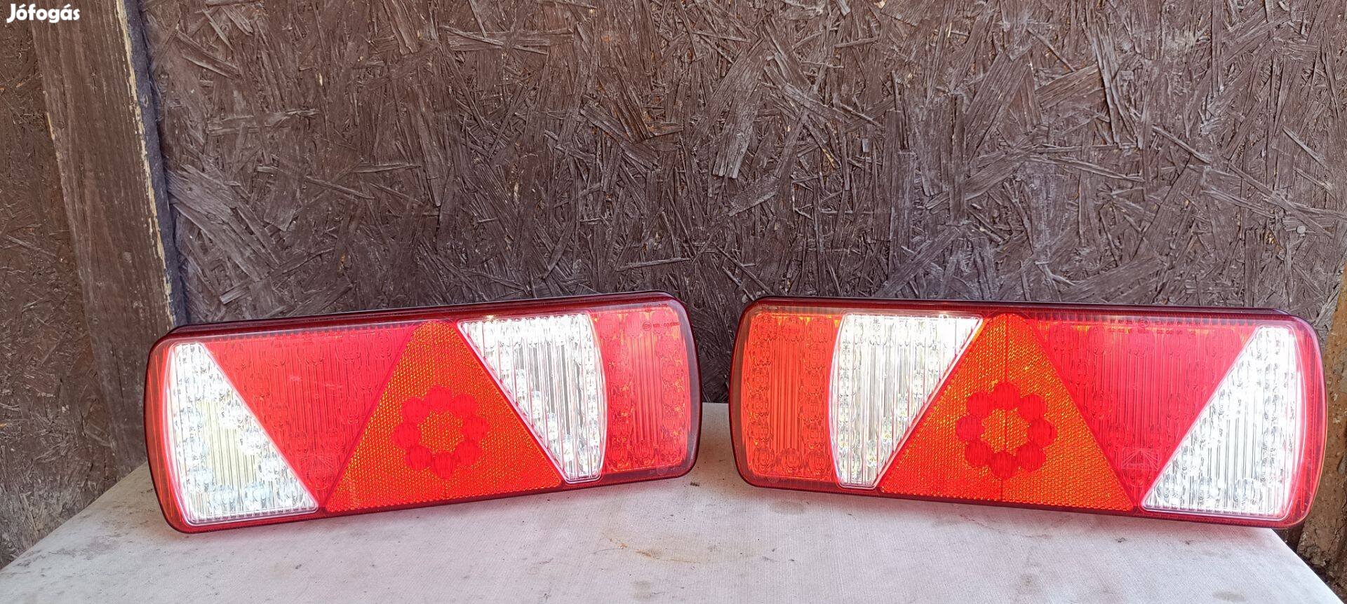 Eladó egy pár Rear Light Ecoled hátsó lámpa