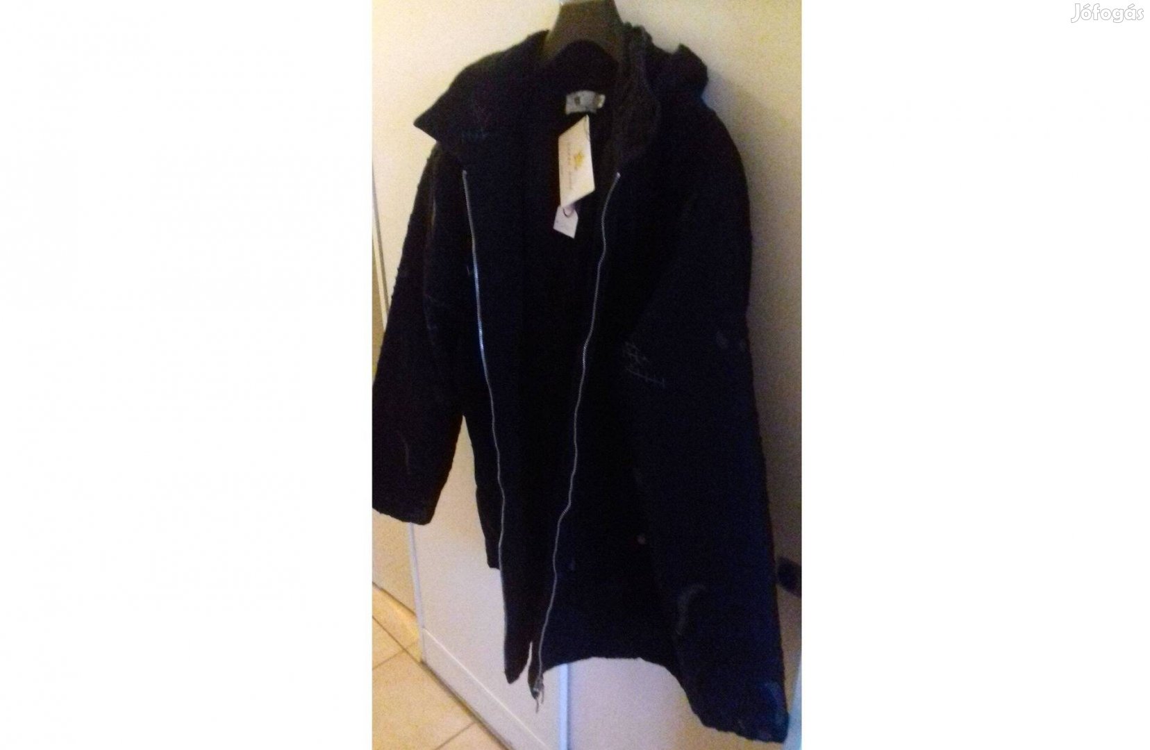 Eladó egy új 7 XL-es Lafei-Nier női kabát