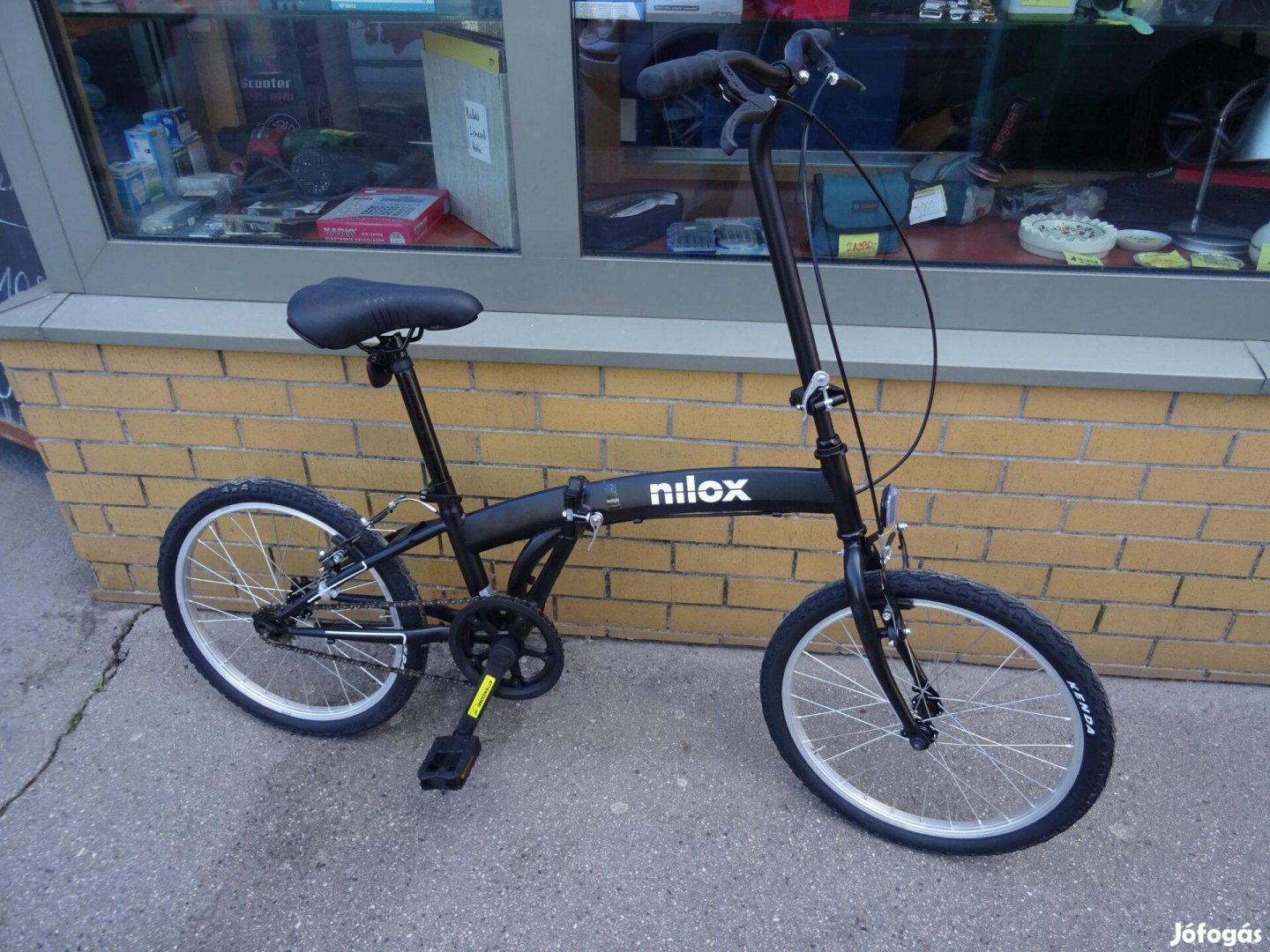 Eladó egy új Nilox X0, 20 összecsukható kemping kerékpár!