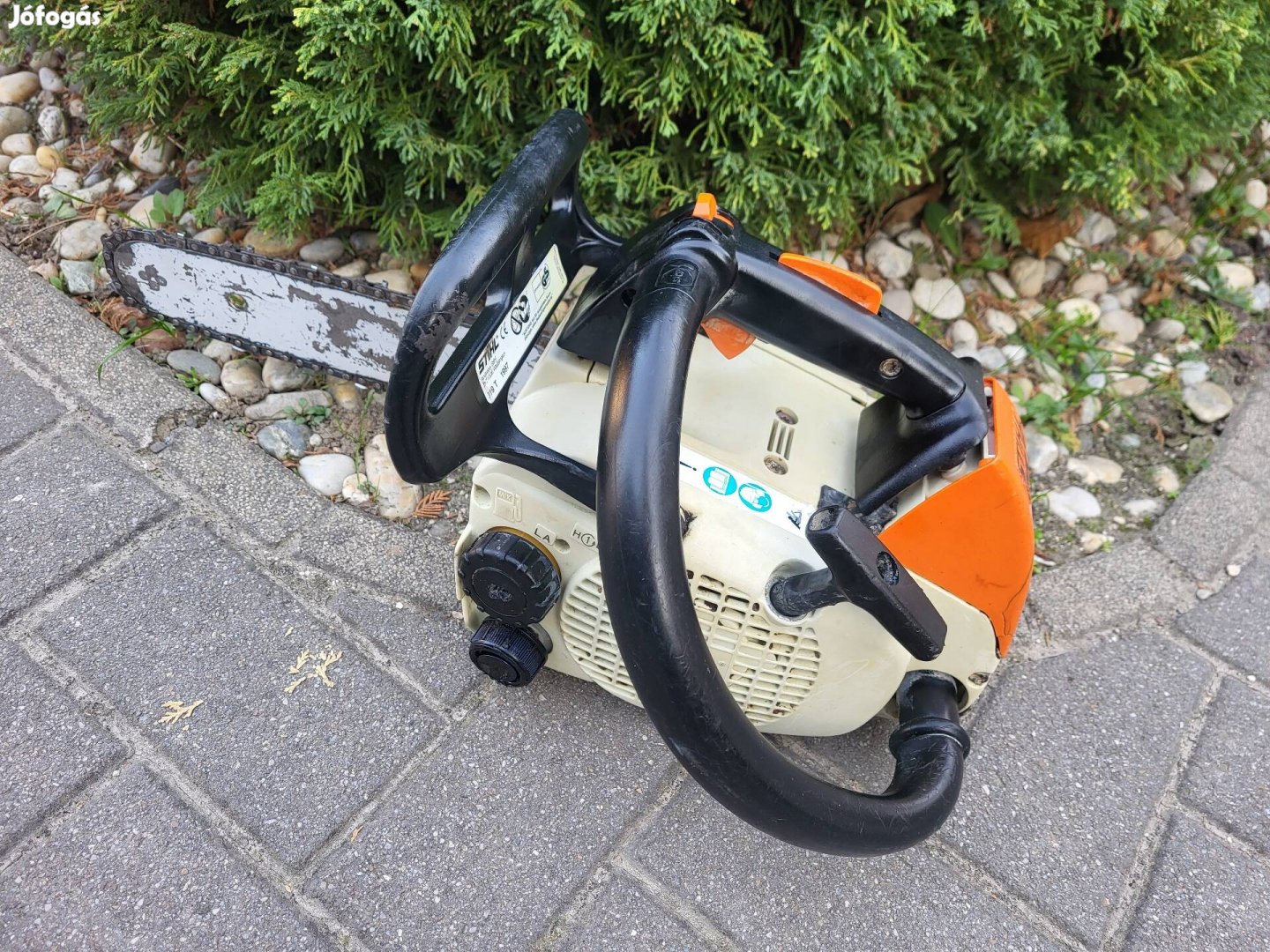 Eladó egykezes stihl 019 T tipusú motorfűrész!