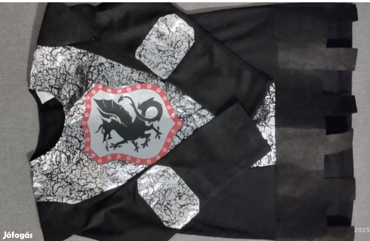 Eladó egyszer használt farsangi jelmez