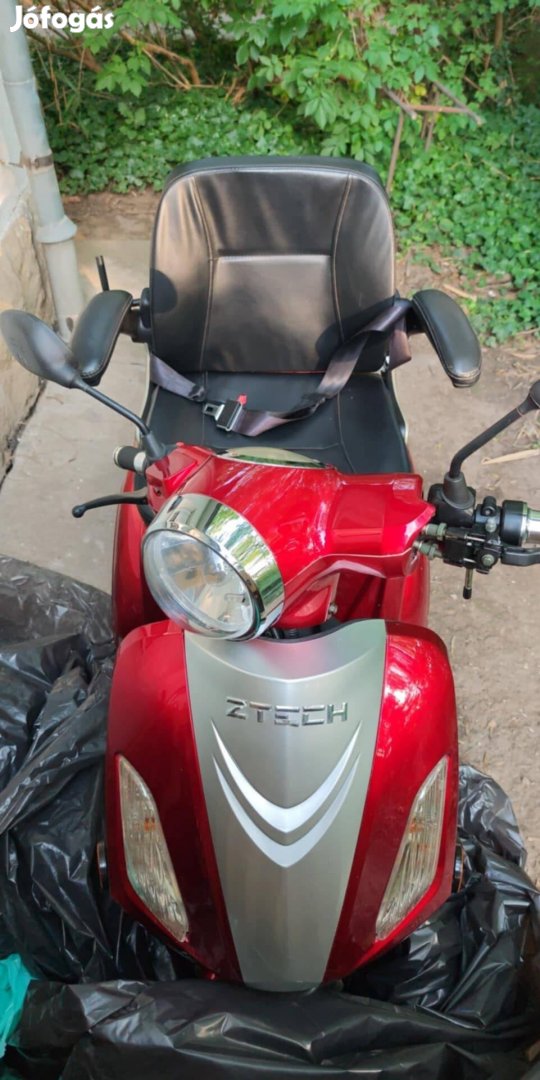 Eladó elektromos 3 kerekű segédmotor 