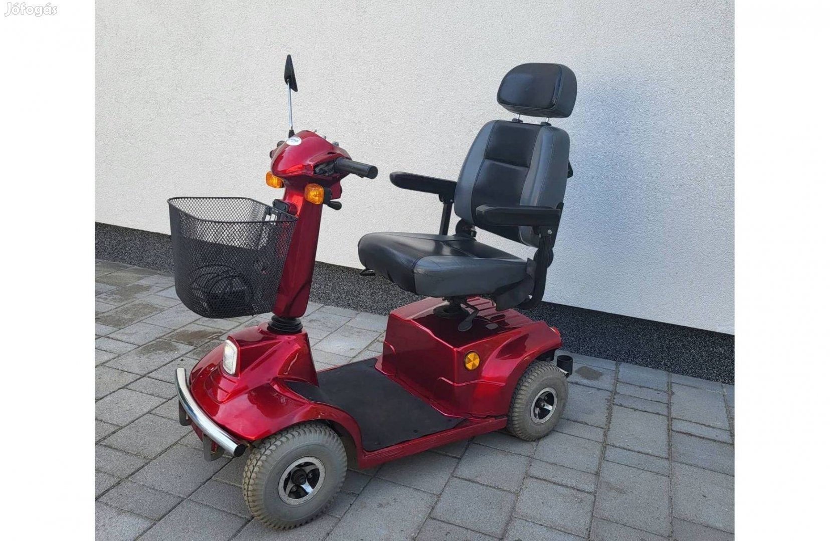 Eladó elektromos moped garancis szállítás rokkantkocsi rokkant kocsi