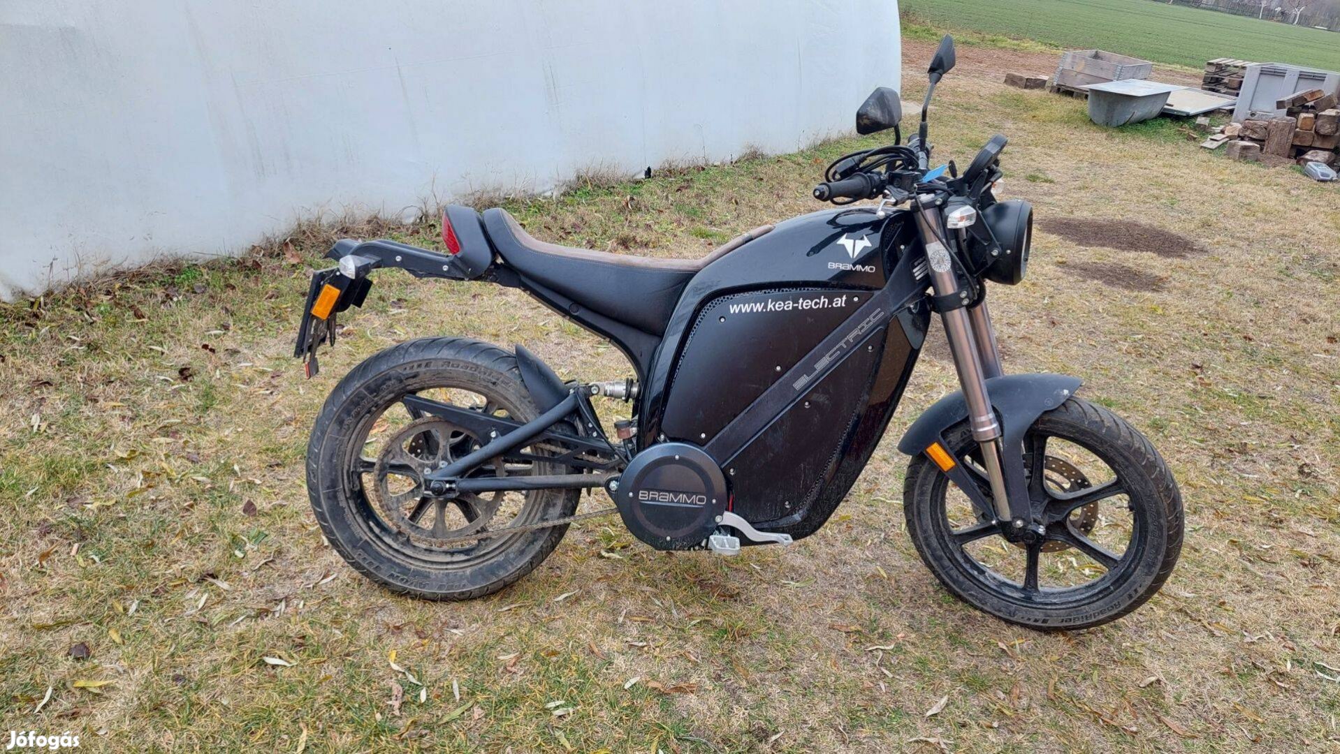 Eladó elektromos motor Brambo Electric
