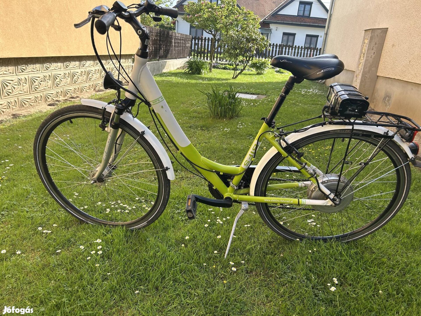 Eladó elektromos rá segítős női kerékpár !