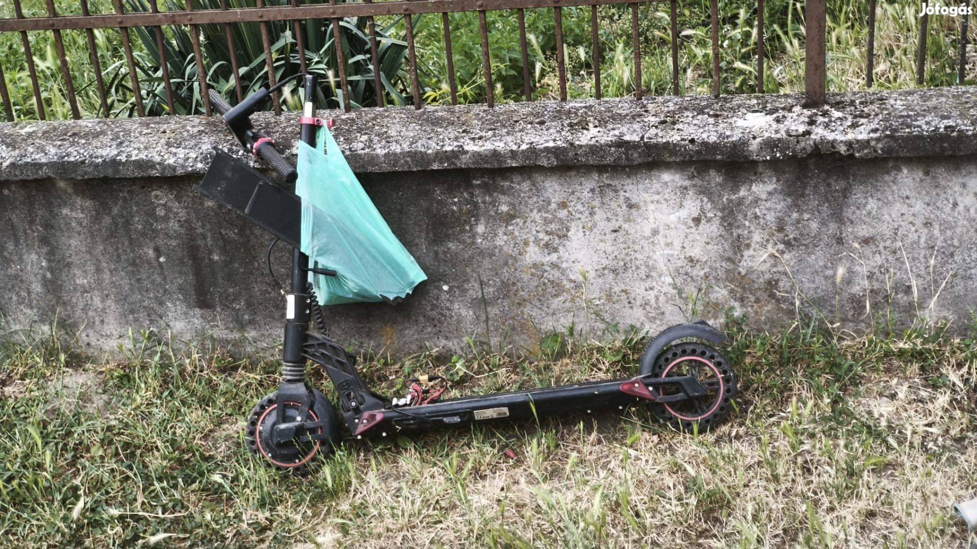 Eladó elektromos roller