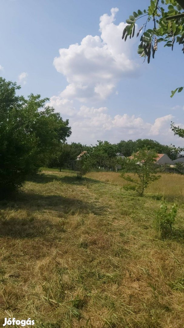 Eladó építési telek Keréktelekin 883nm