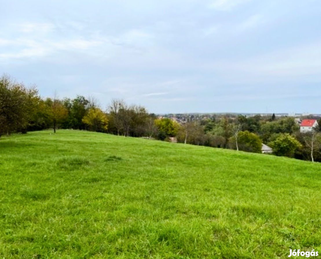 Eladó építési telek, Győrság