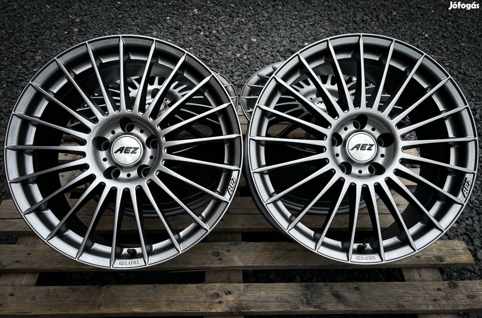 Eladó eredeti Aez Valencia R18 - 5x112 alufelni