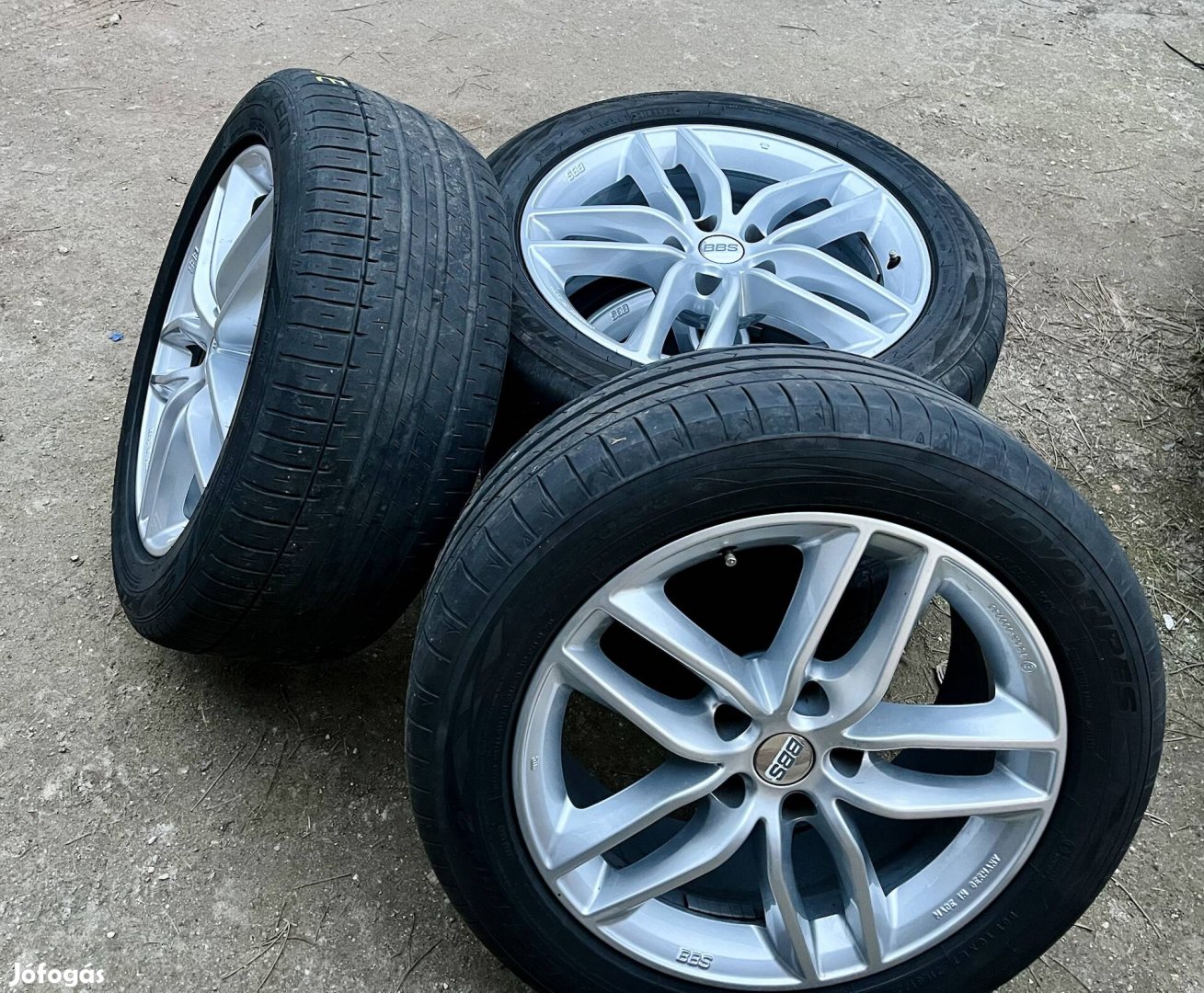 Eladó eredeti BBS felni 5x120 R18 ET30 nyári gumikkal