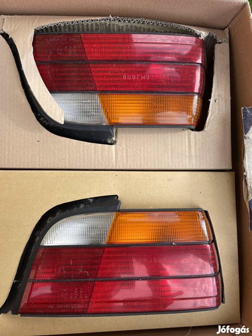 Eladó eredeti BMW E36 hátsó fényszórók