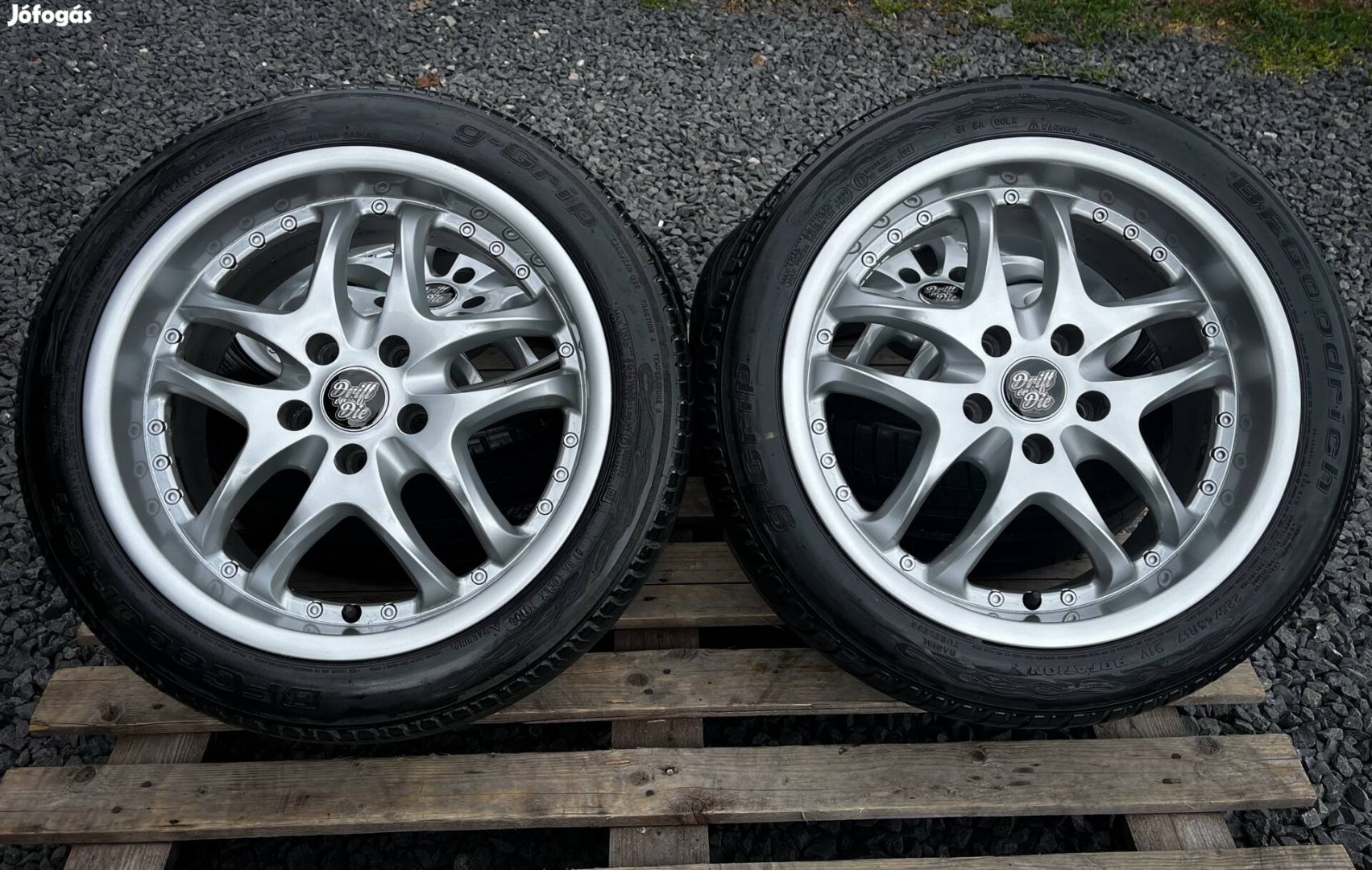 Eladó eredeti Dezent Platinum R17 - 5x112 alufelni