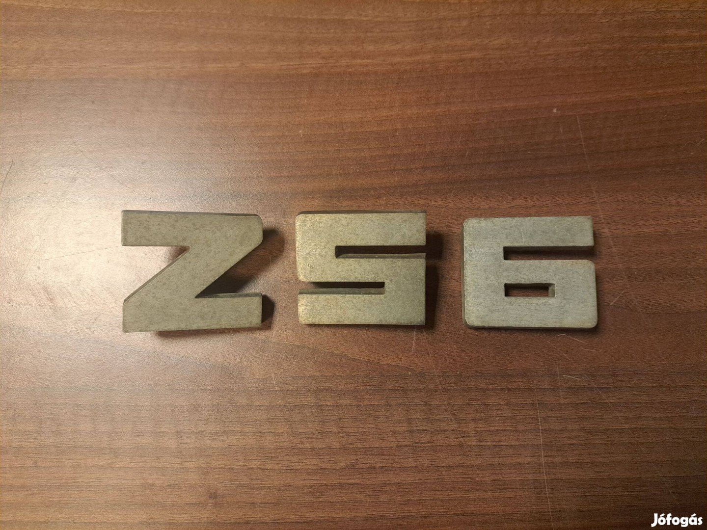 Eladó eredeti Ikarus 256 Z56 felirat típusjelzés logo