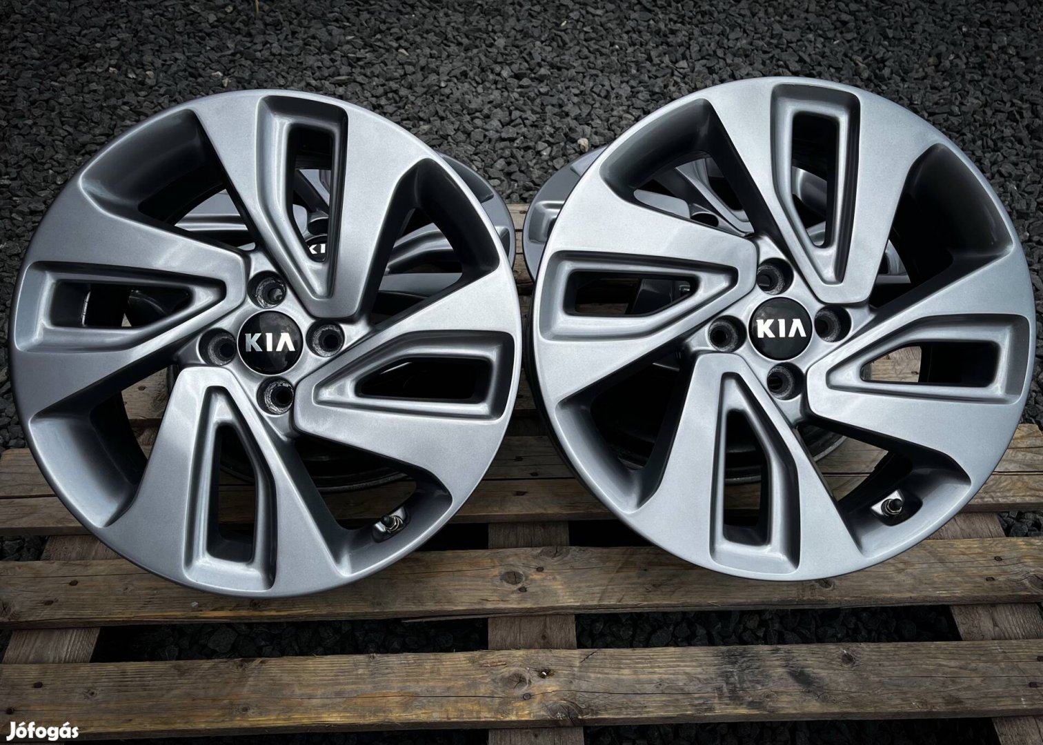 Eladó eredeti KIA R17 - 4x100 alufelni