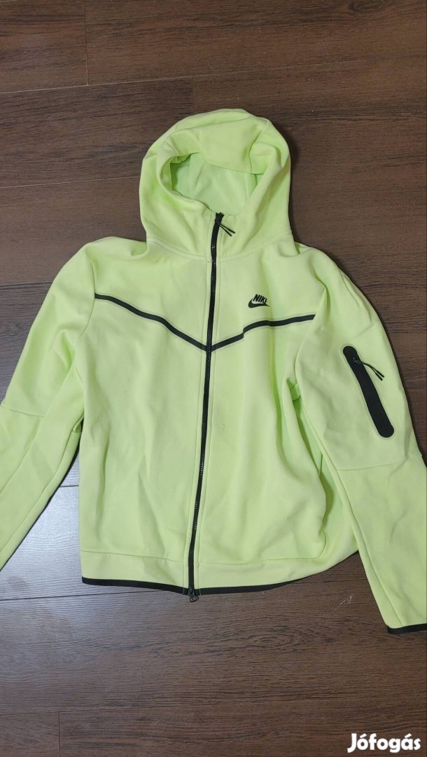 Eladó eredeti Nike Tech Fleece XL nagyon ritka neon színben