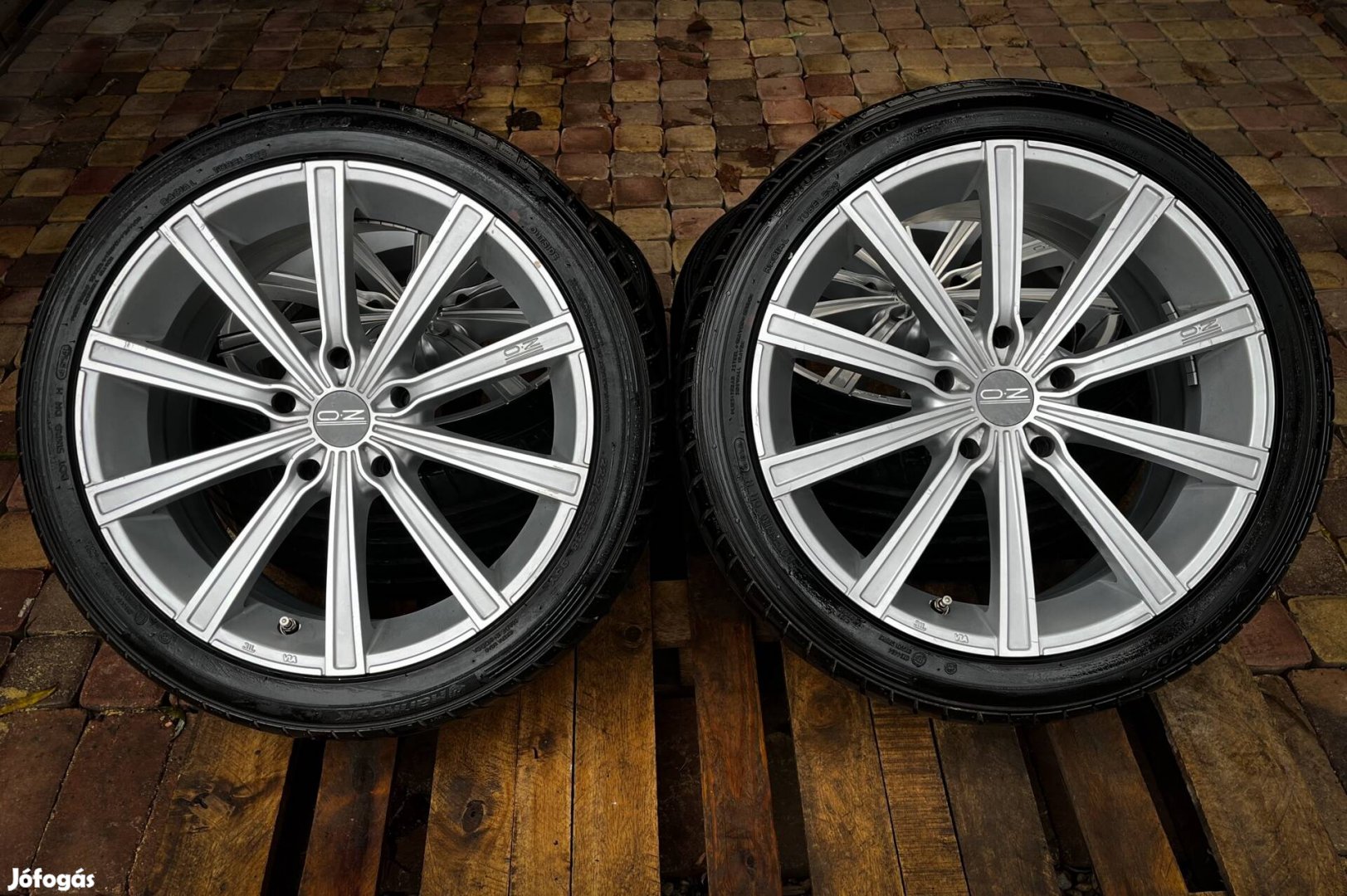 Eladó eredeti OZ Lounge R18 - 5x120 alufelni