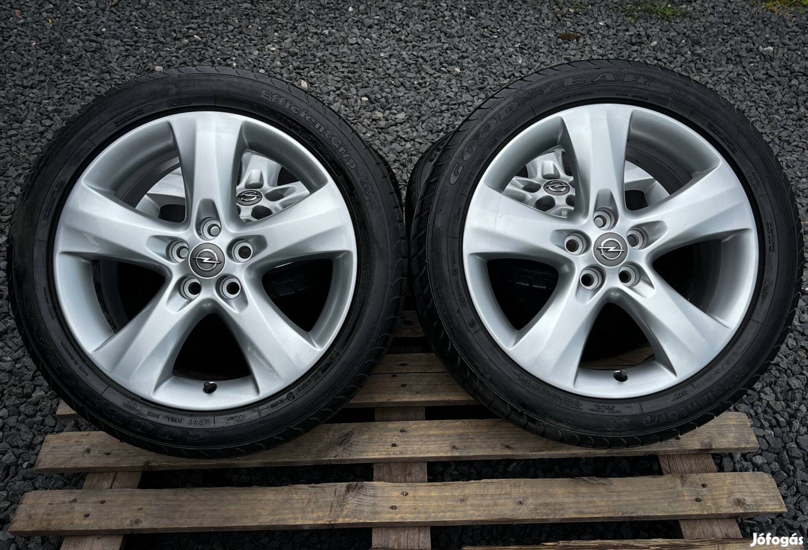Eladó eredeti Opel R17 - 5x105 alufelni