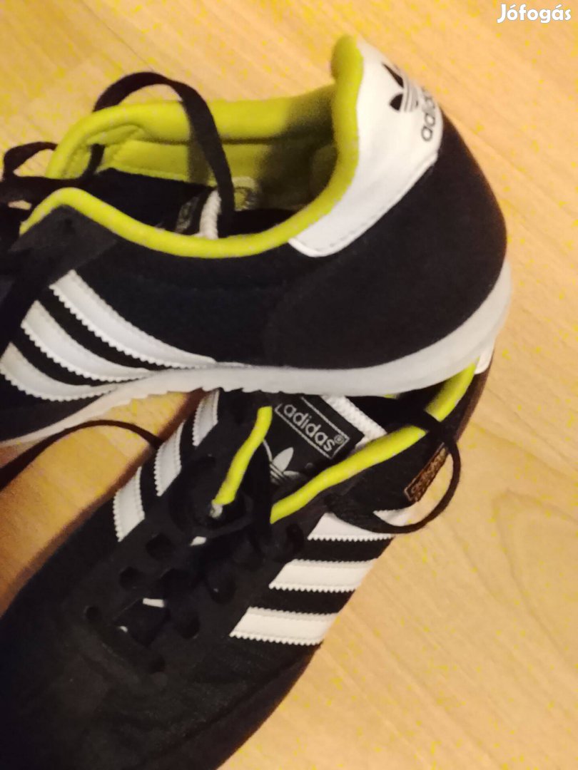 Eladó eredeti adidas cipo