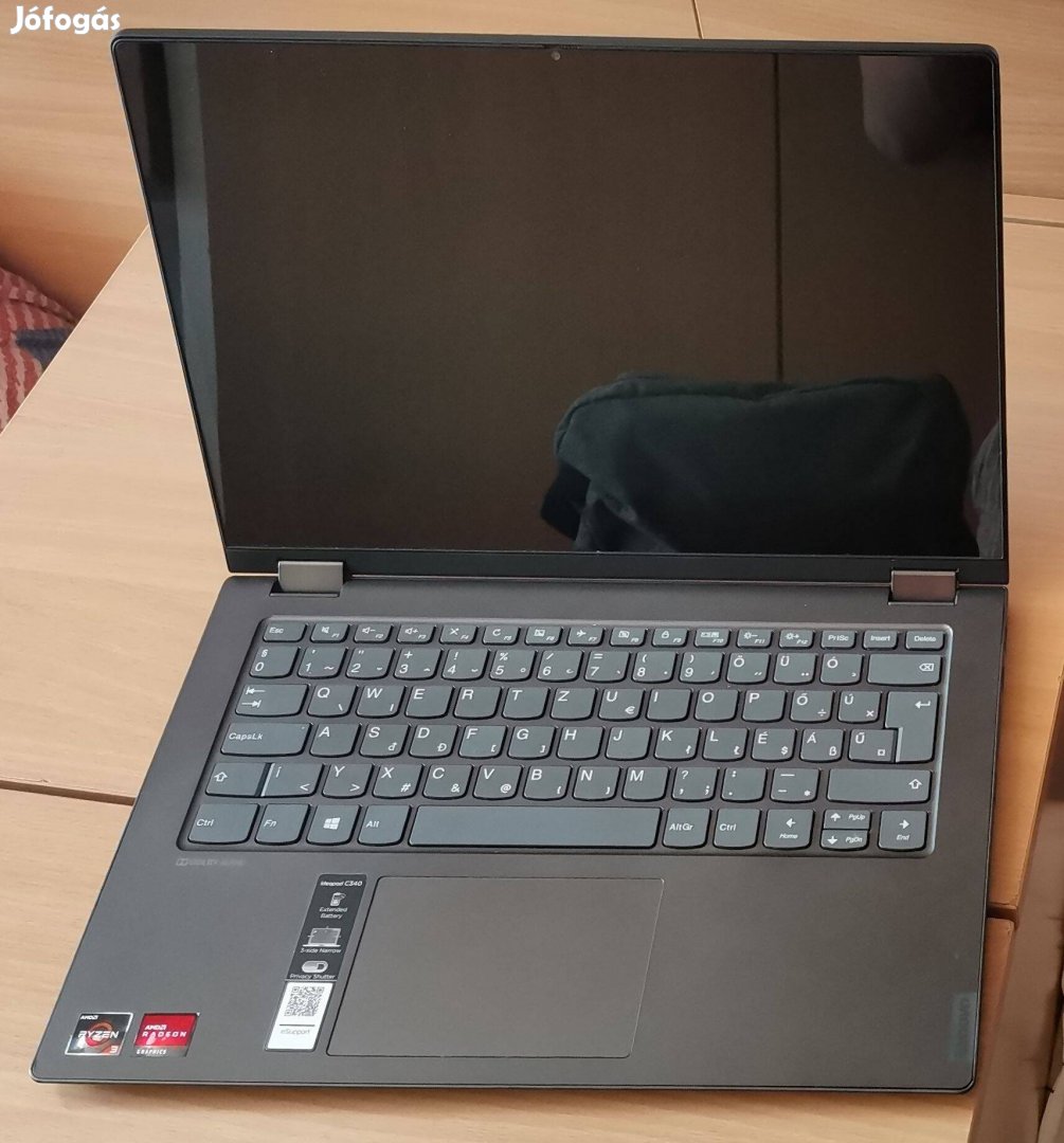 Eladó érintőképernyős Lenovo Ideapad C340-14API laptoptáskával