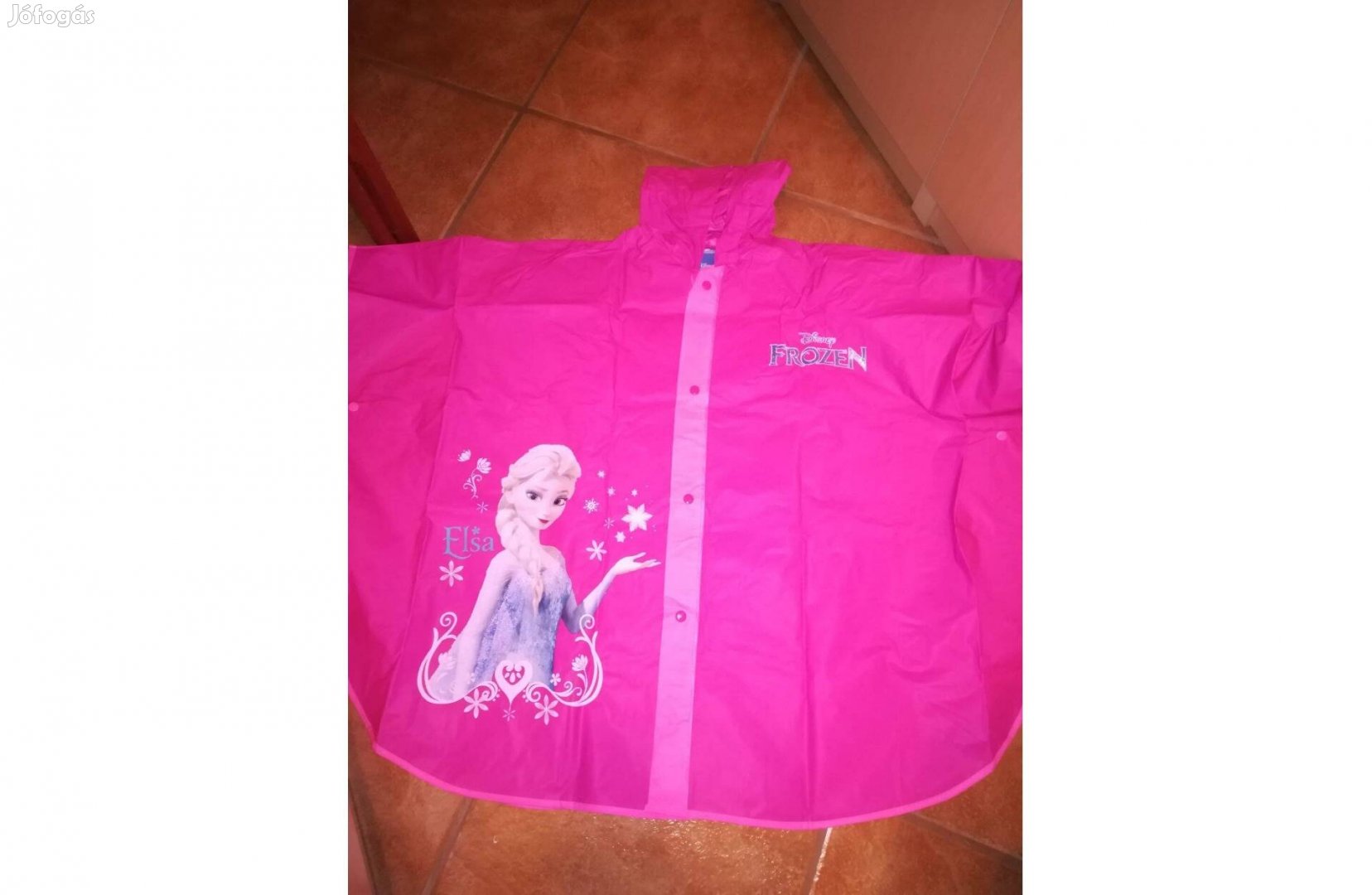 Eladó esőkabát, Jégvarázs