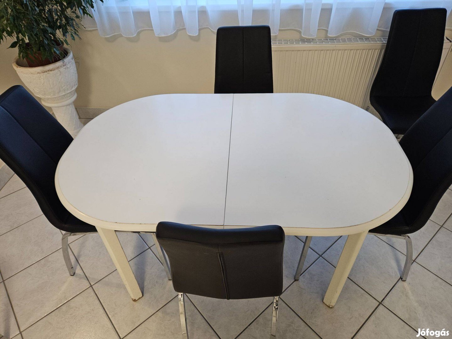 Eladó étkező asztal, kihúzható 90x140-180cm