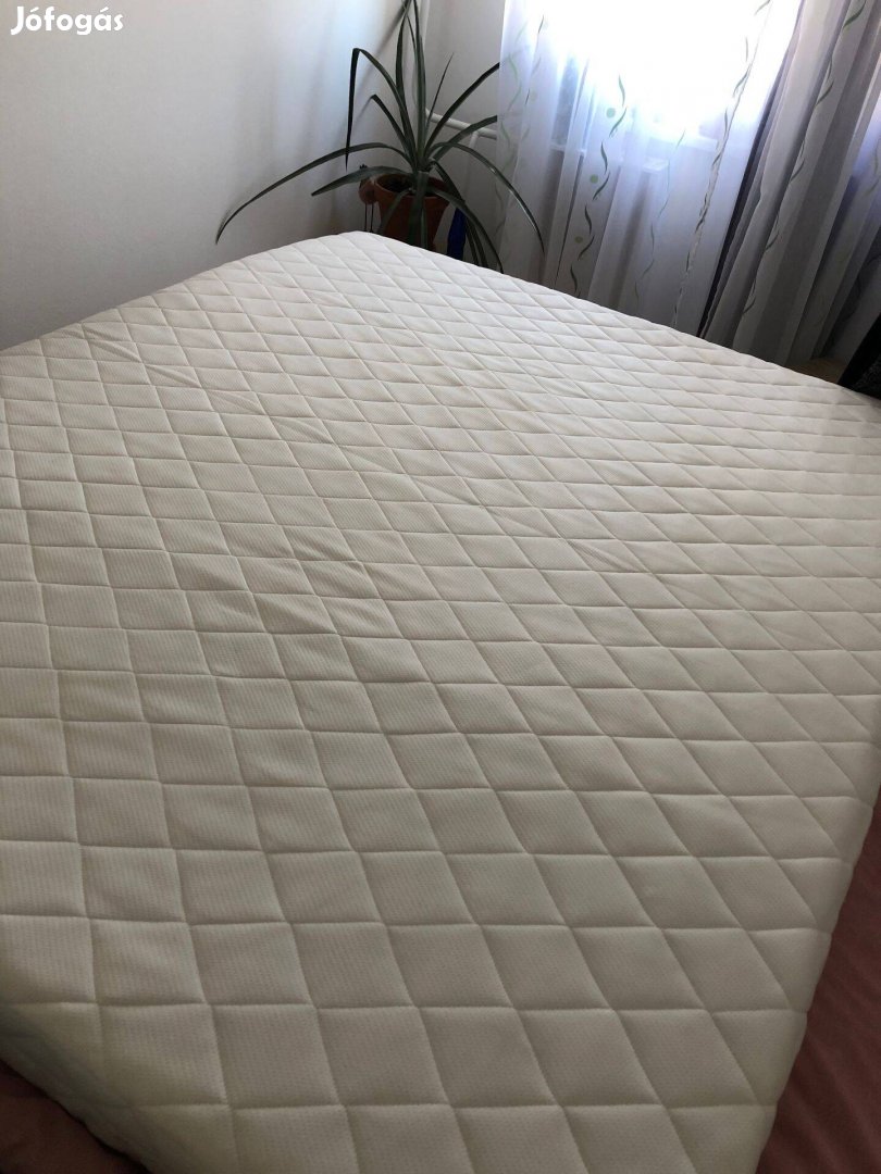 Eladó ez a vékonyabb kivitelű szinte új matrac