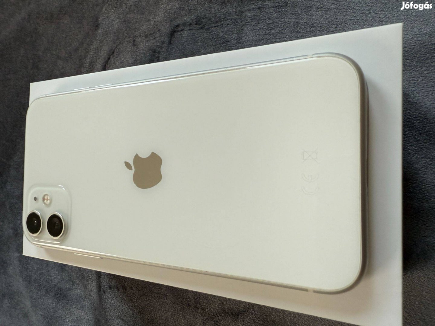 Eladó fehér iphone 11 (128 GB)
