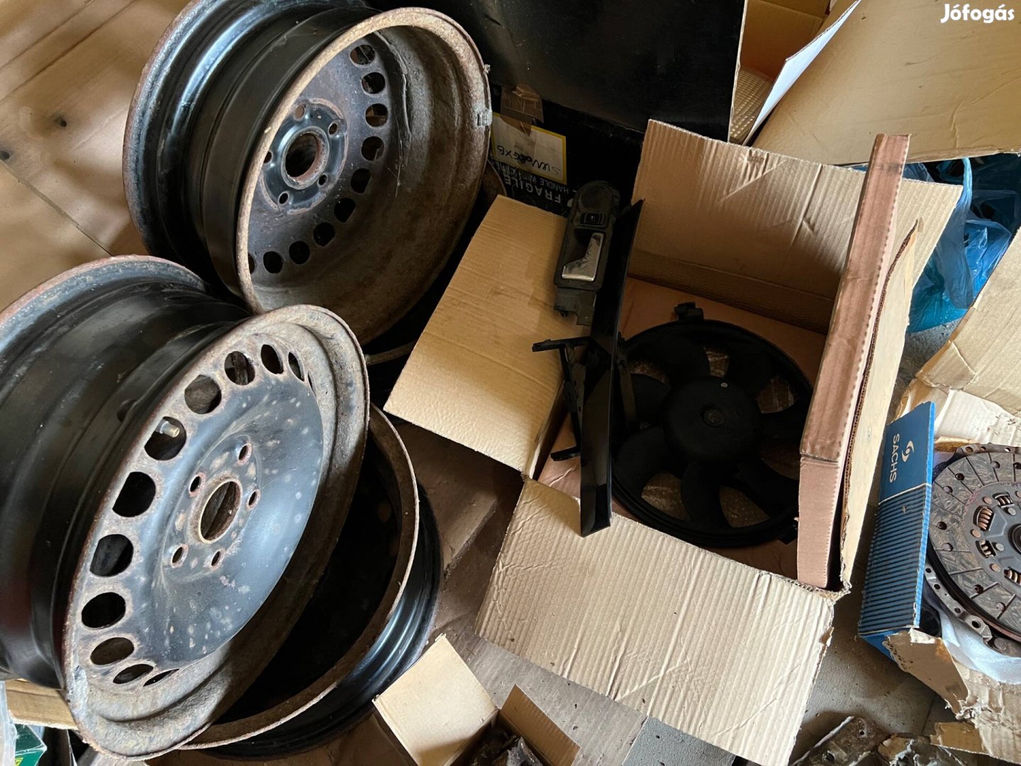Eladó feleslegessé vált B5 Passat kombi alkatrészek! Egyben!
