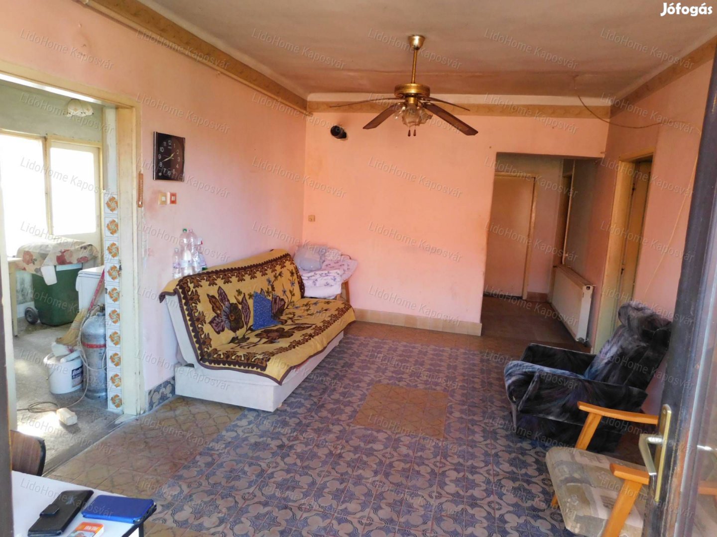 Eladó felújítandó családi ház Csombárdon!