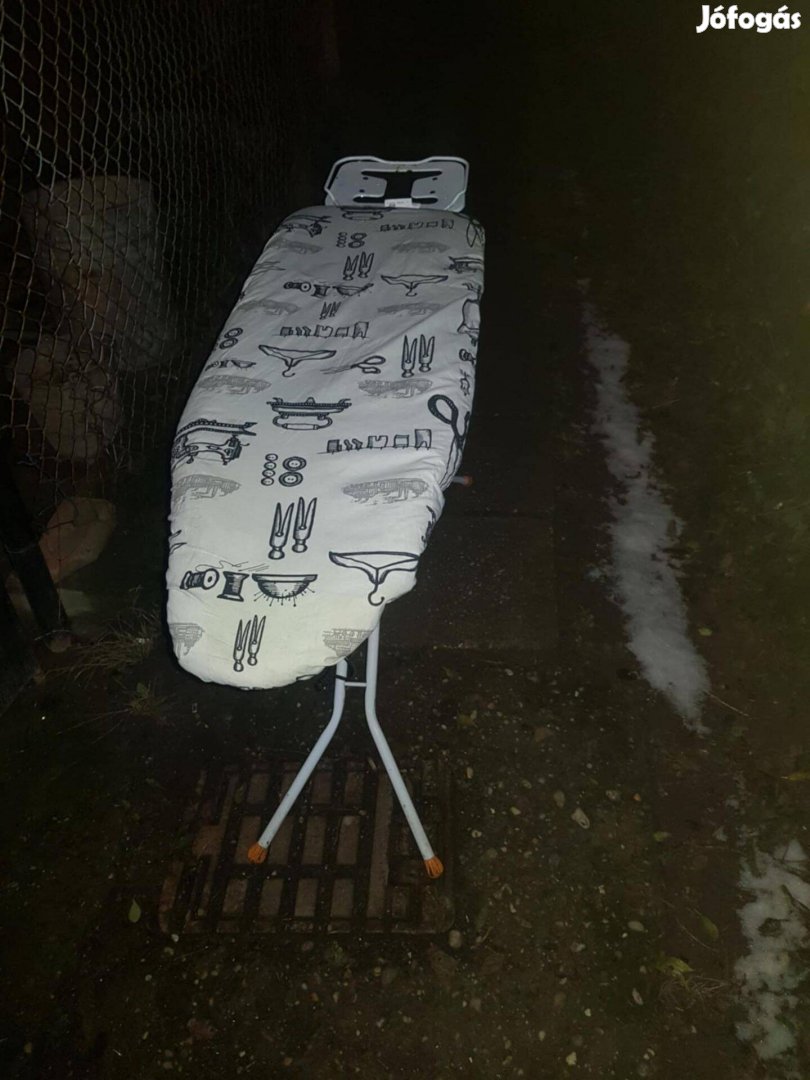 Eladó fém vasalódeszka