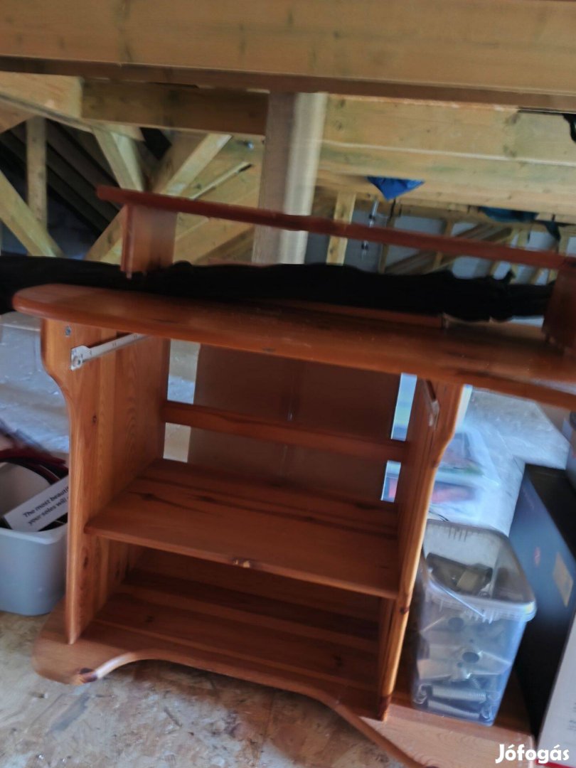 Eladó fenyő íróasztal/ számítógép tartó asztal