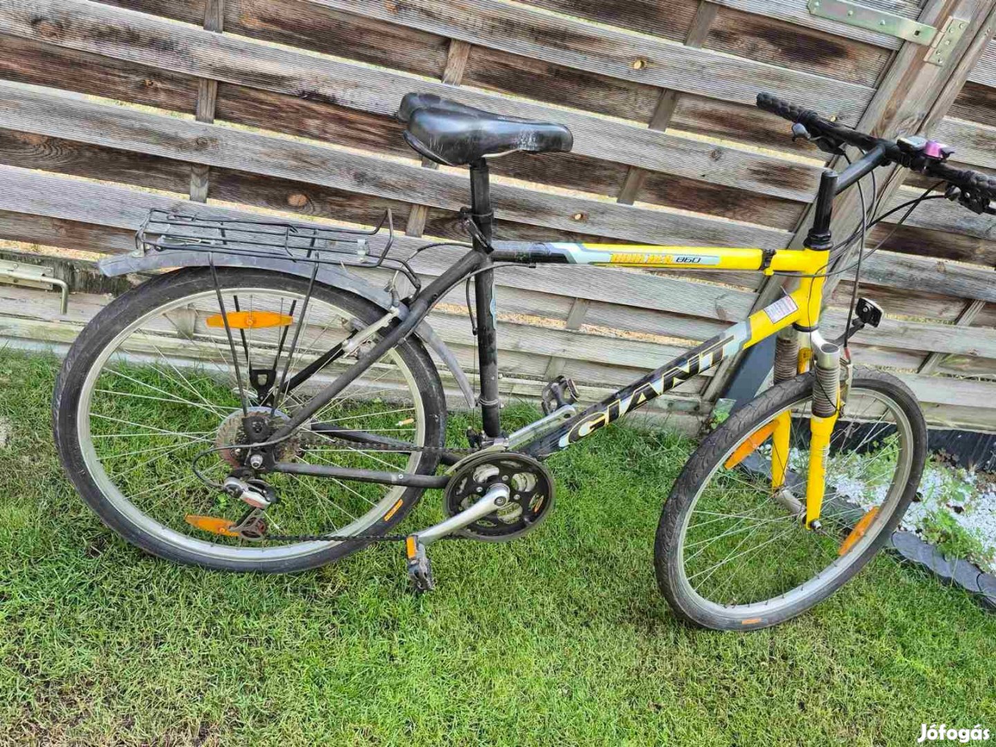 Eladó férfi Giant montenbike kerékpár