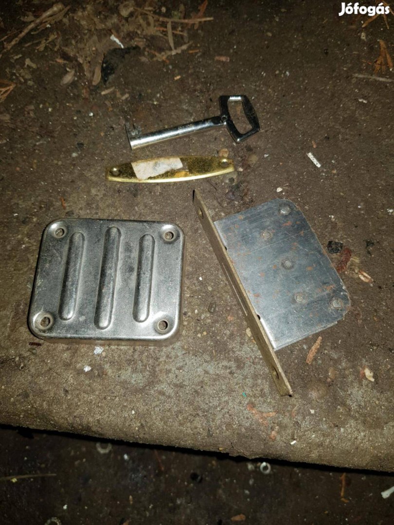 Eladó fiók zárak fiókzárak