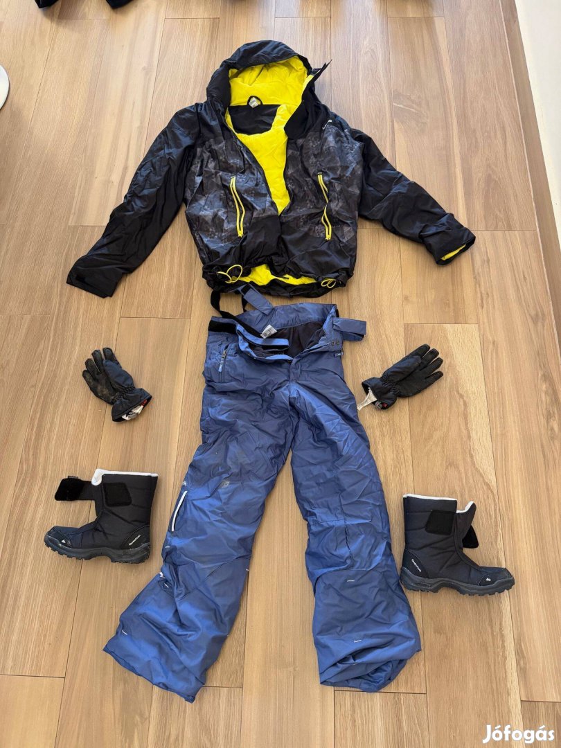 Eladó fiú síruha téliruha szett