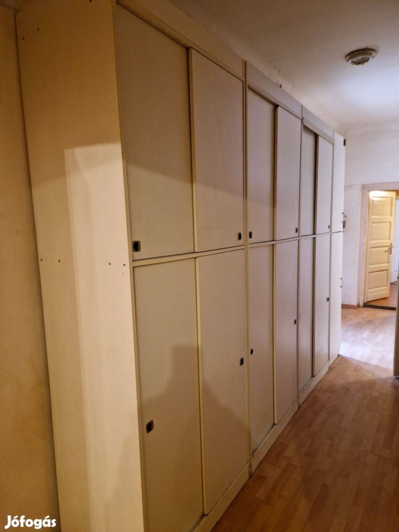 Eladó folyosói szekrénysor, konyhabútor, cipőszekrény