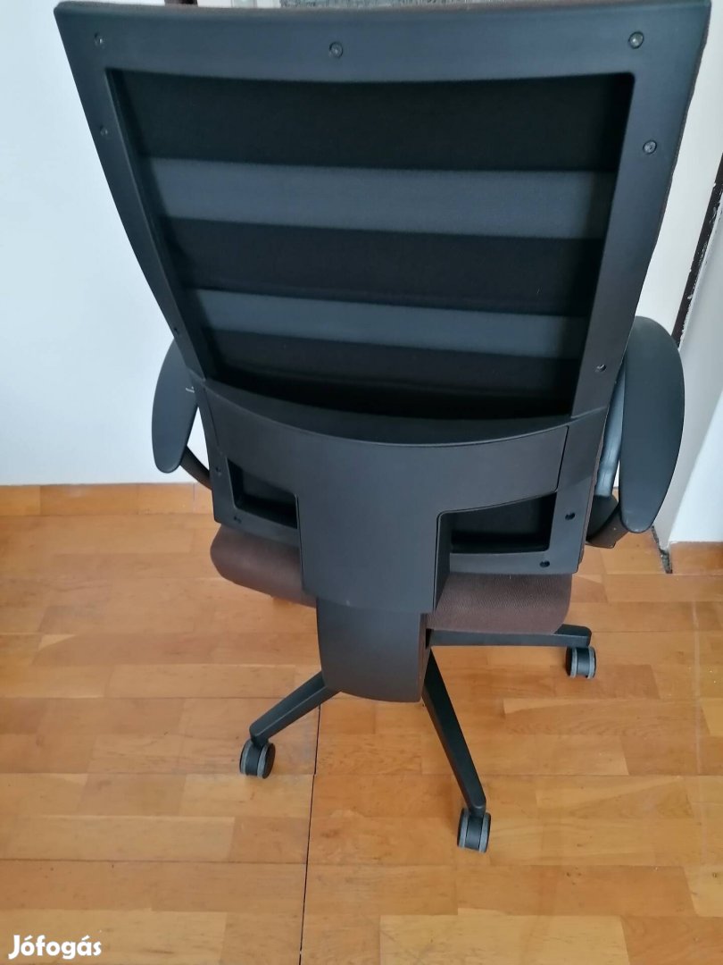Eladó forgószék 