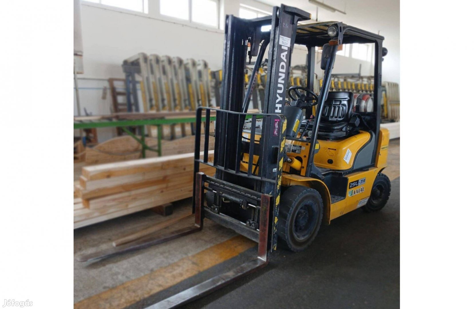 Eladó gázos targonca