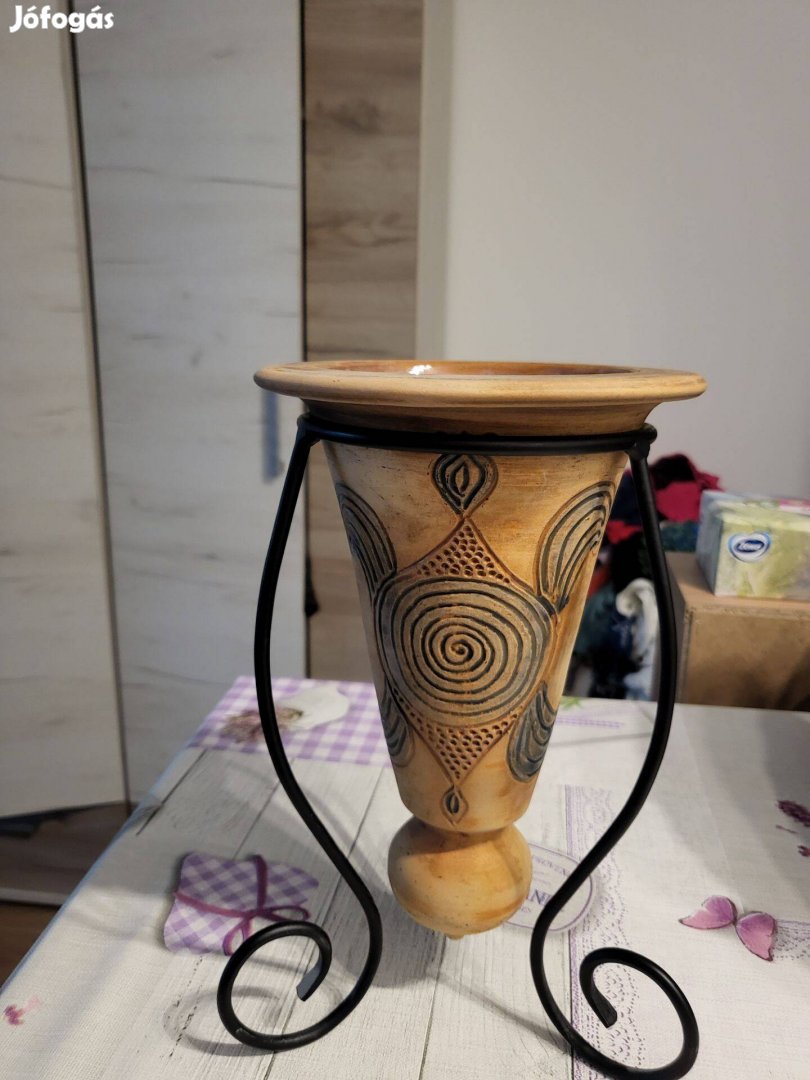 Eladó görög stílusú váza