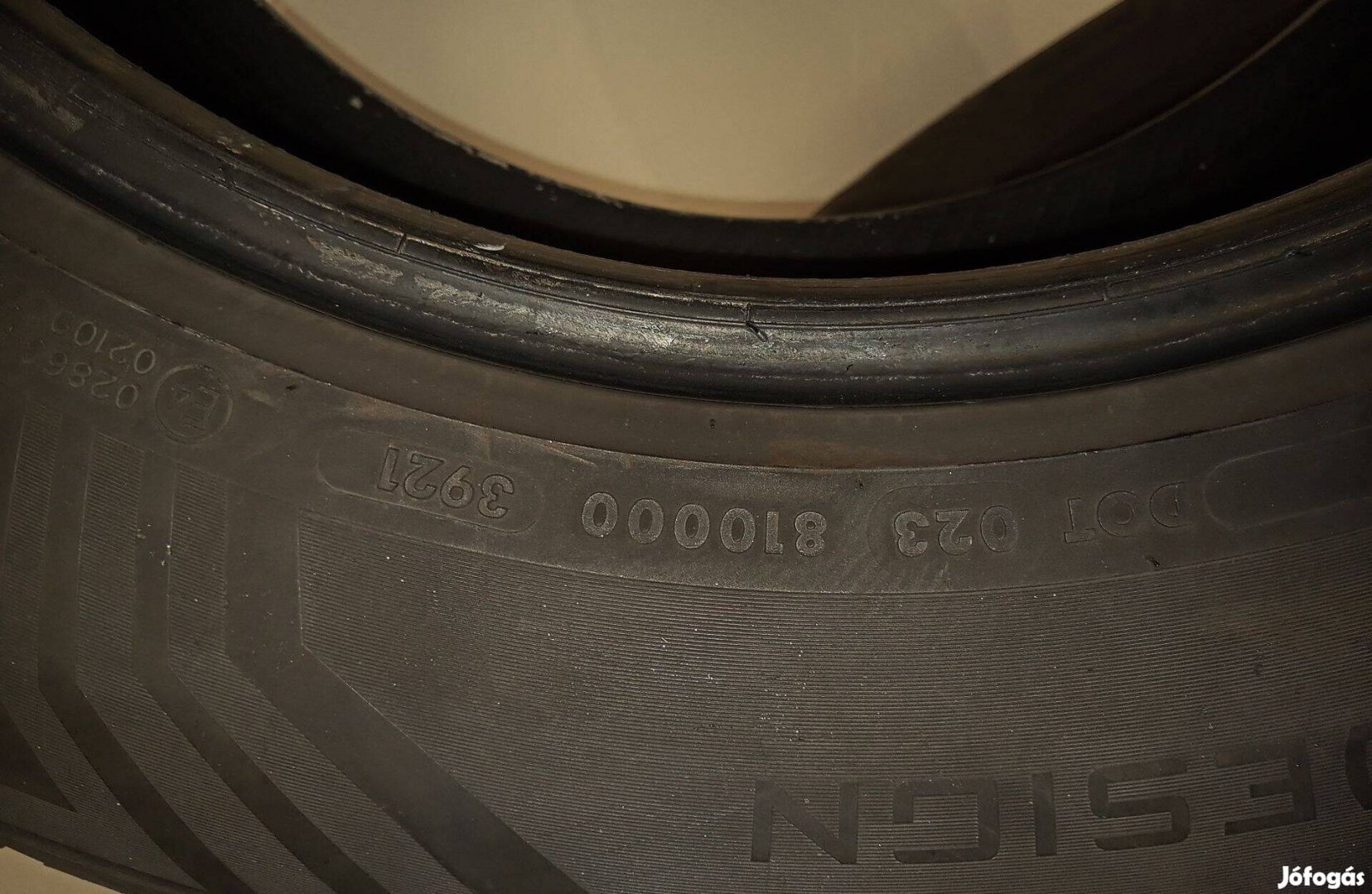 Eladó gumiabroncs