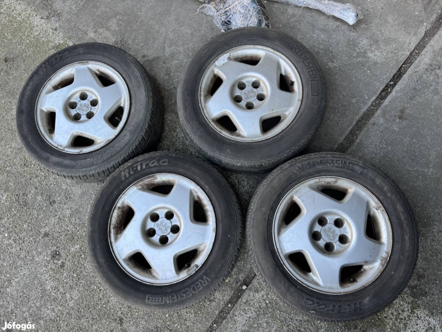Eladó gyári 15 -ös 5x98 Peugeot alufelni 