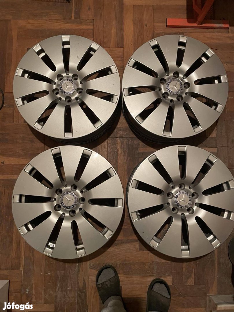 Eladó gyári 17"Mercedes alufelni garnitura