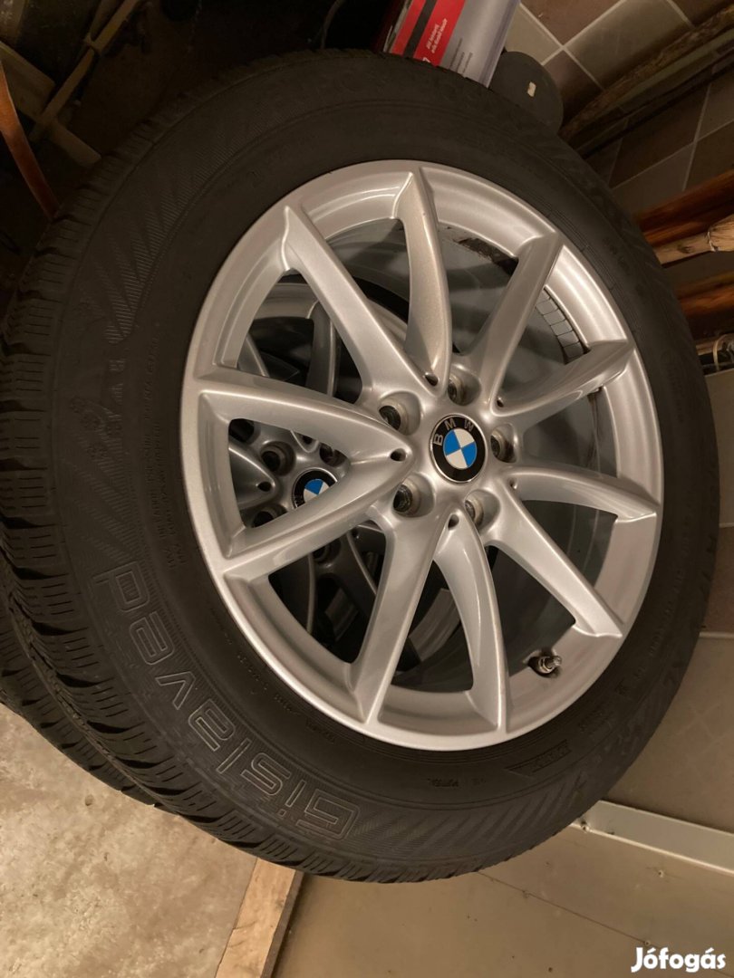 Eladó gyári 5x112 17 BMW alufelni garnitúra 225/55 R17 téli gumi