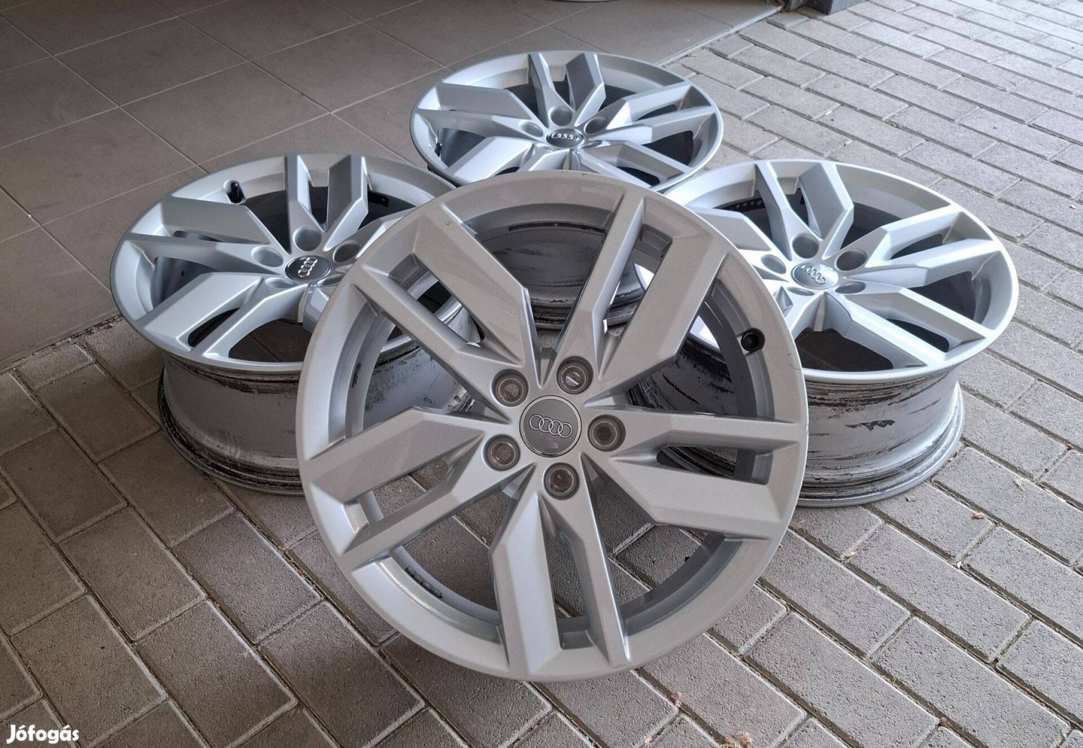 Eladó gyári Audi 5x112 18" alufelni szett