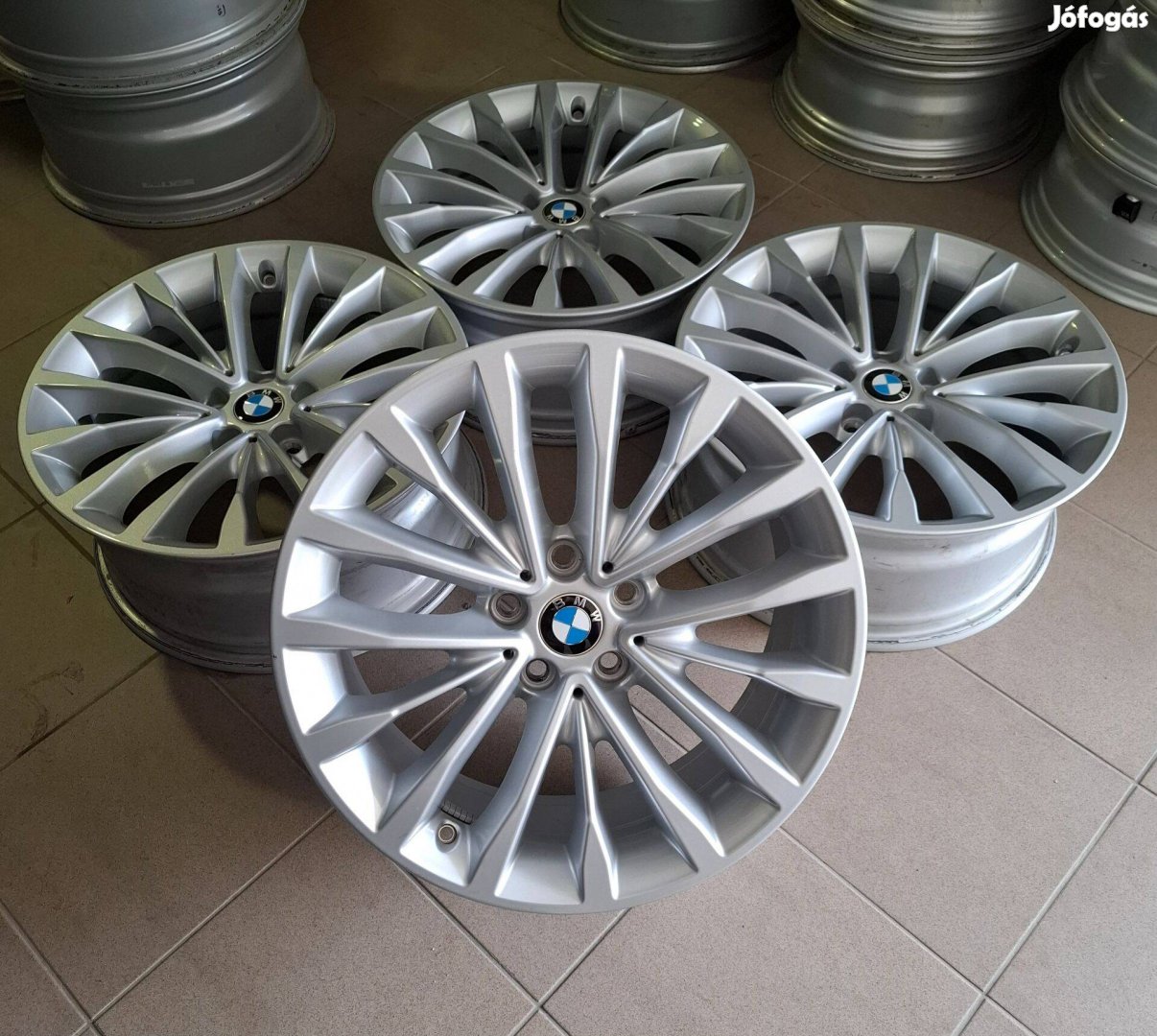 Eladó gyári BMW G30 Style 632 5x112 18" alufelni szett