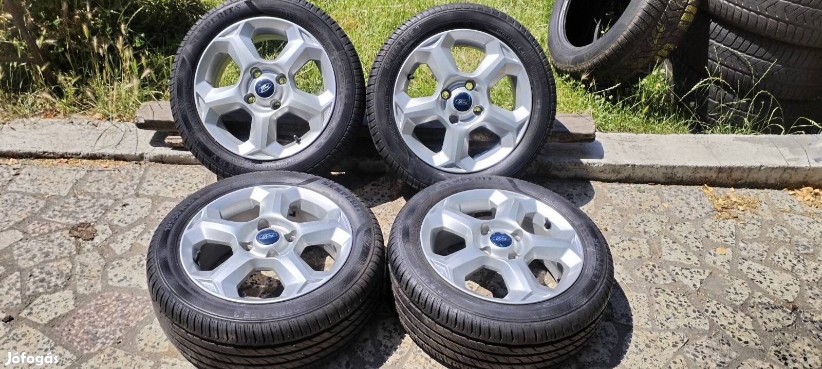 Eladó gyári Ford 15"-os 4x108 lyukosztású felni szett,nyári gumikkal