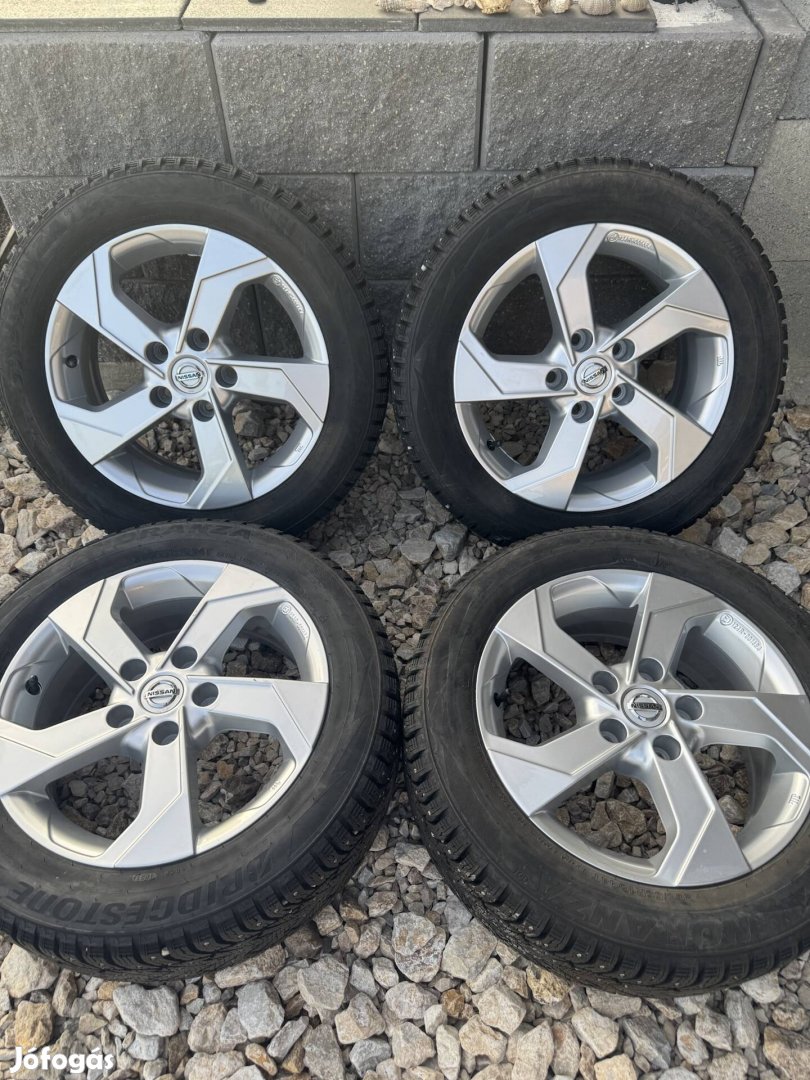 Eladó gyári Nissan alufelni 16"!