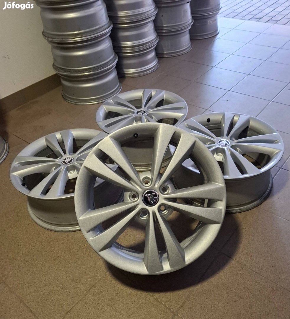 Eladó gyári Skoda Octavia RS 5x112 18" alufelni szett