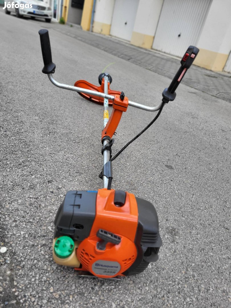 Eladó gyári állapotú husqvarna 335 R tipusú fűkasza!