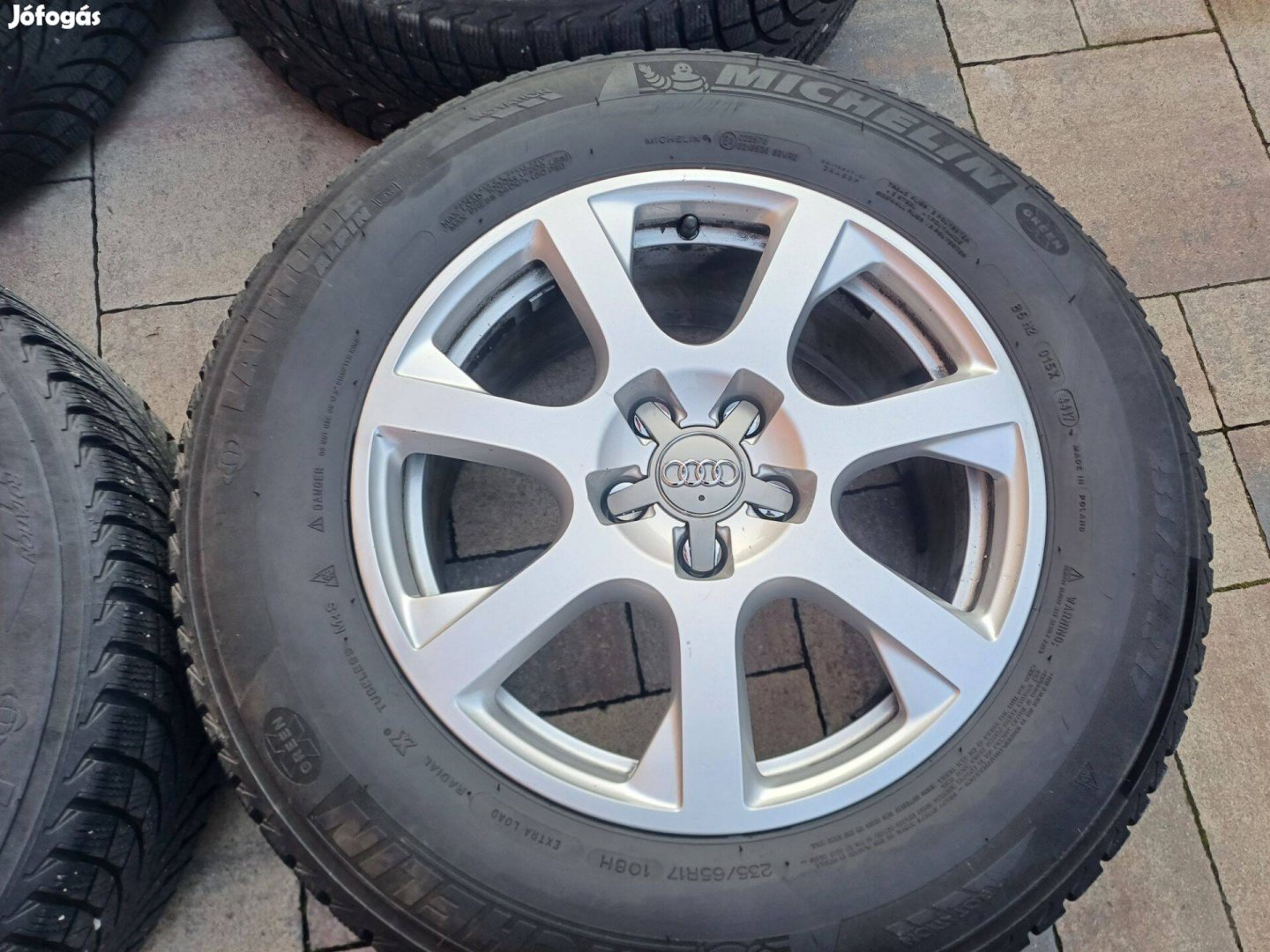 Eladó gyári alufelni garnitúra Audi Q5-8Jx17-ET-39-5x112